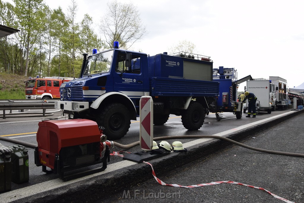 VU Gefahrgut LKW umgestuerzt A 4 Rich Koeln Hoehe AS Gummersbach P061.JPG - Miklos Laubert